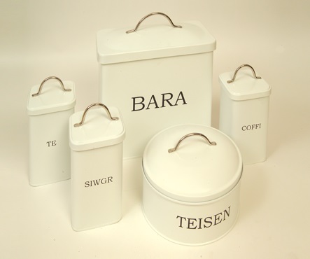 Welsh Serif Chalk White and Chrome Collection